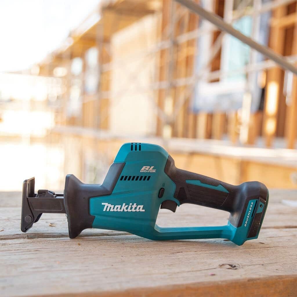 Makita DJR189Z 18V LXT Brushless Cordless Reciprocating Saw – Loop Handle (Tool Only)