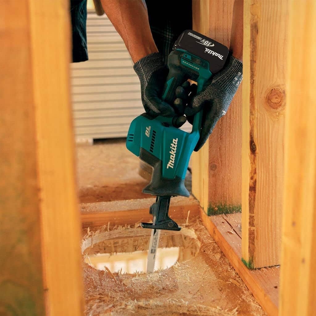 Makita DJR189Z 18V LXT Brushless Cordless Reciprocating Saw – Loop Handle (Tool Only)